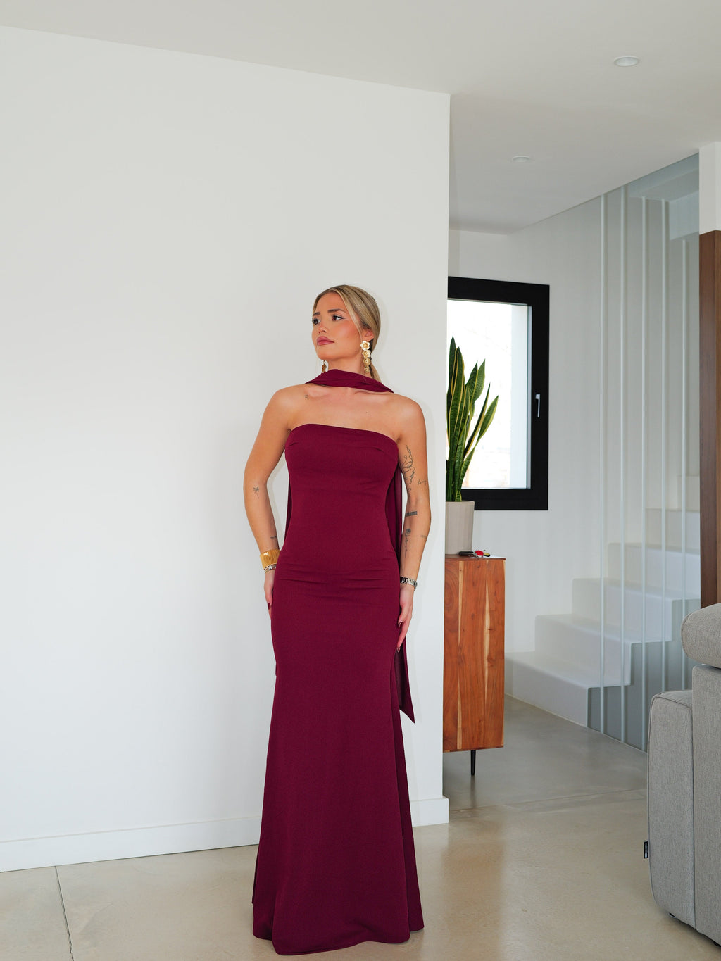 Vestido sirena choker tulle burdeos
