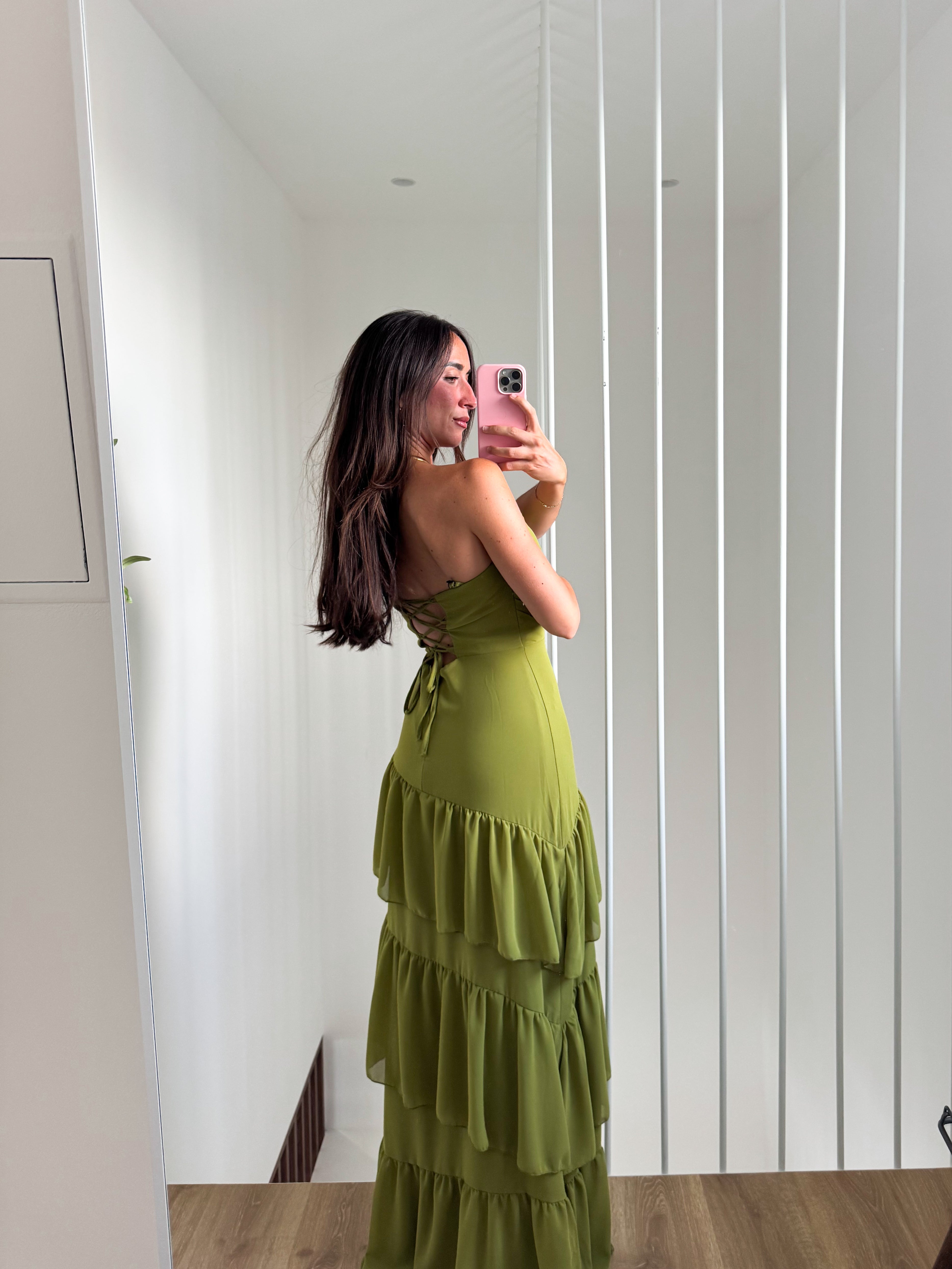 Vestido palabra volantes oliva