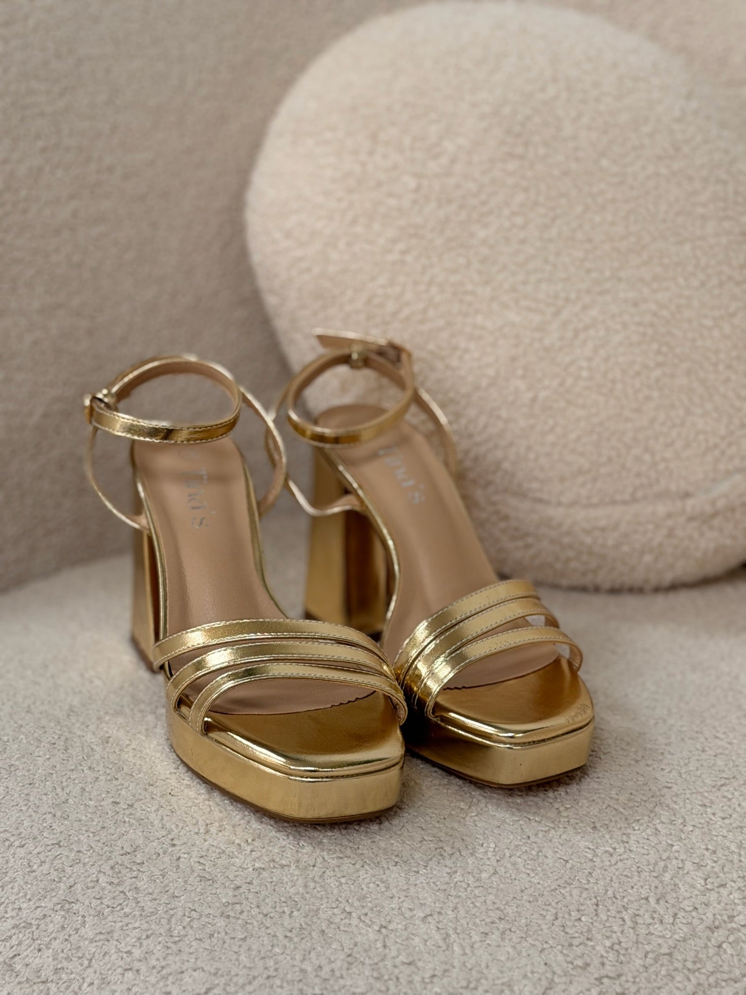 tacon Invitada Gold | Nuit