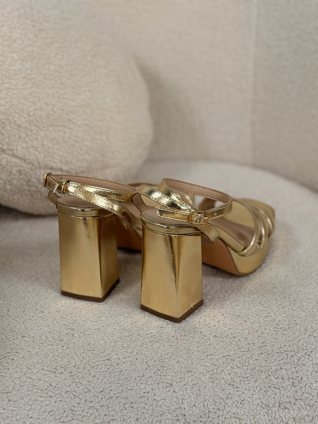 tacon Invitada Gold | Nuit