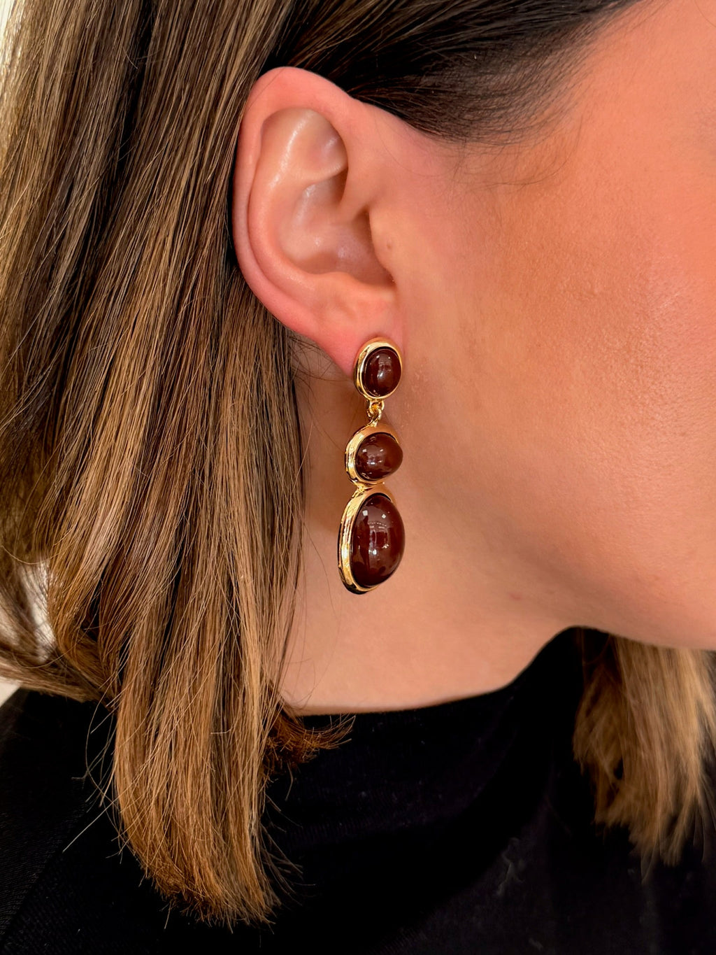 Pendientes de piedras ovaladas chocolate |Camila