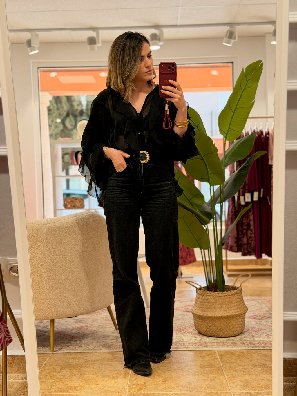 Blusa Volante Negra | Amelia