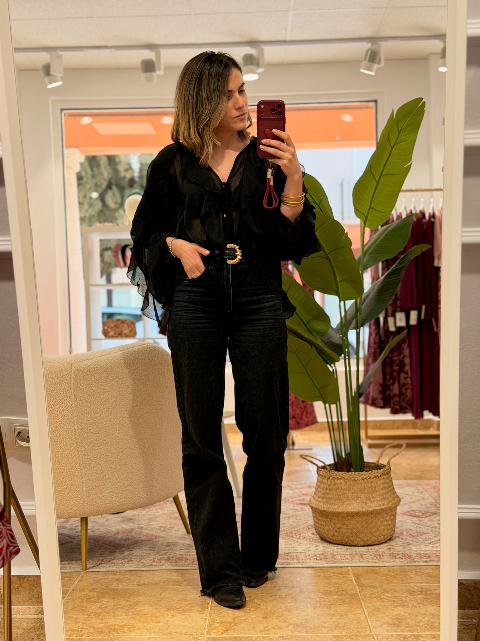 Blusa Volante Negra | Amelia
