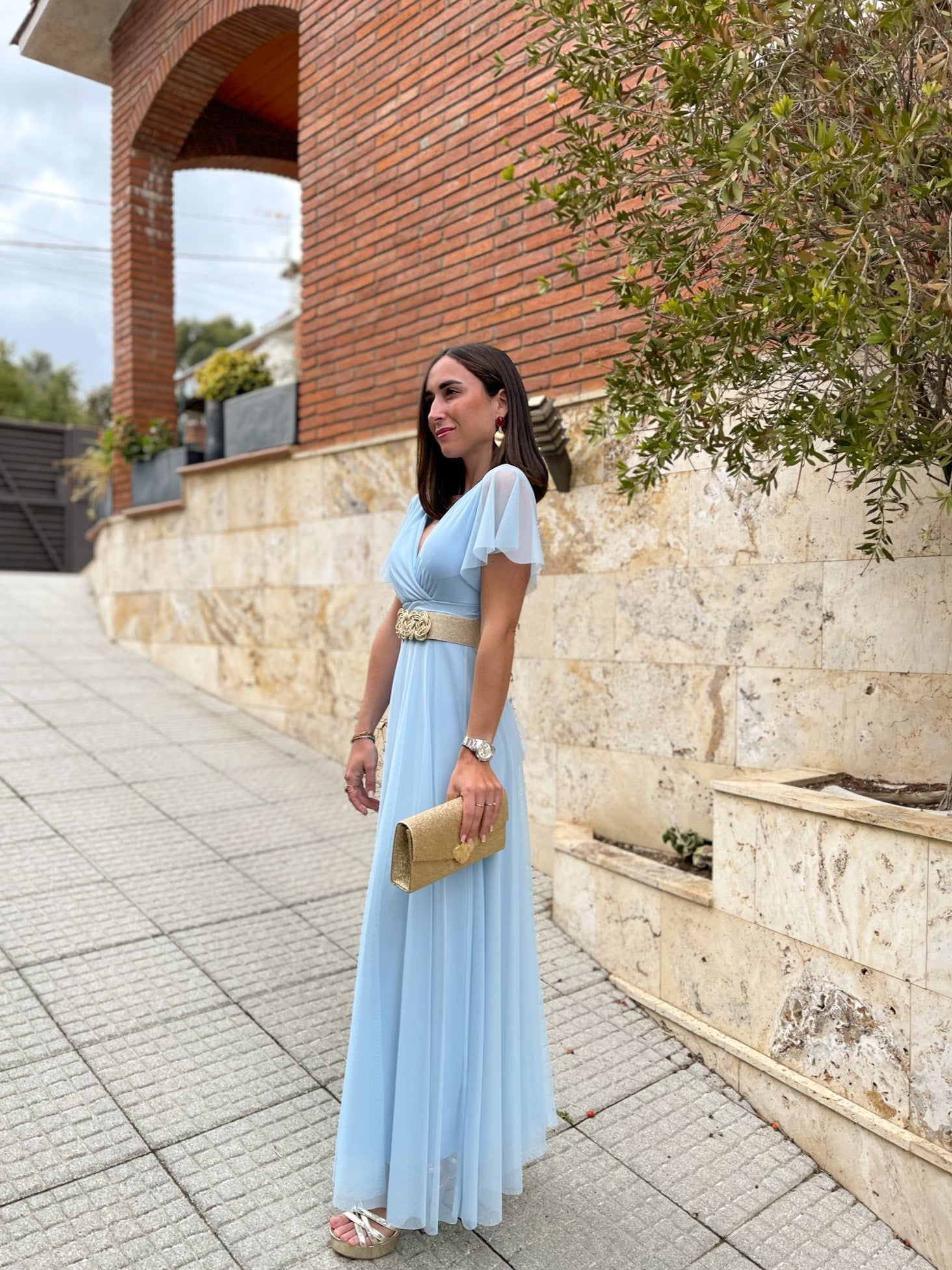 Vestido tulle manga cielo