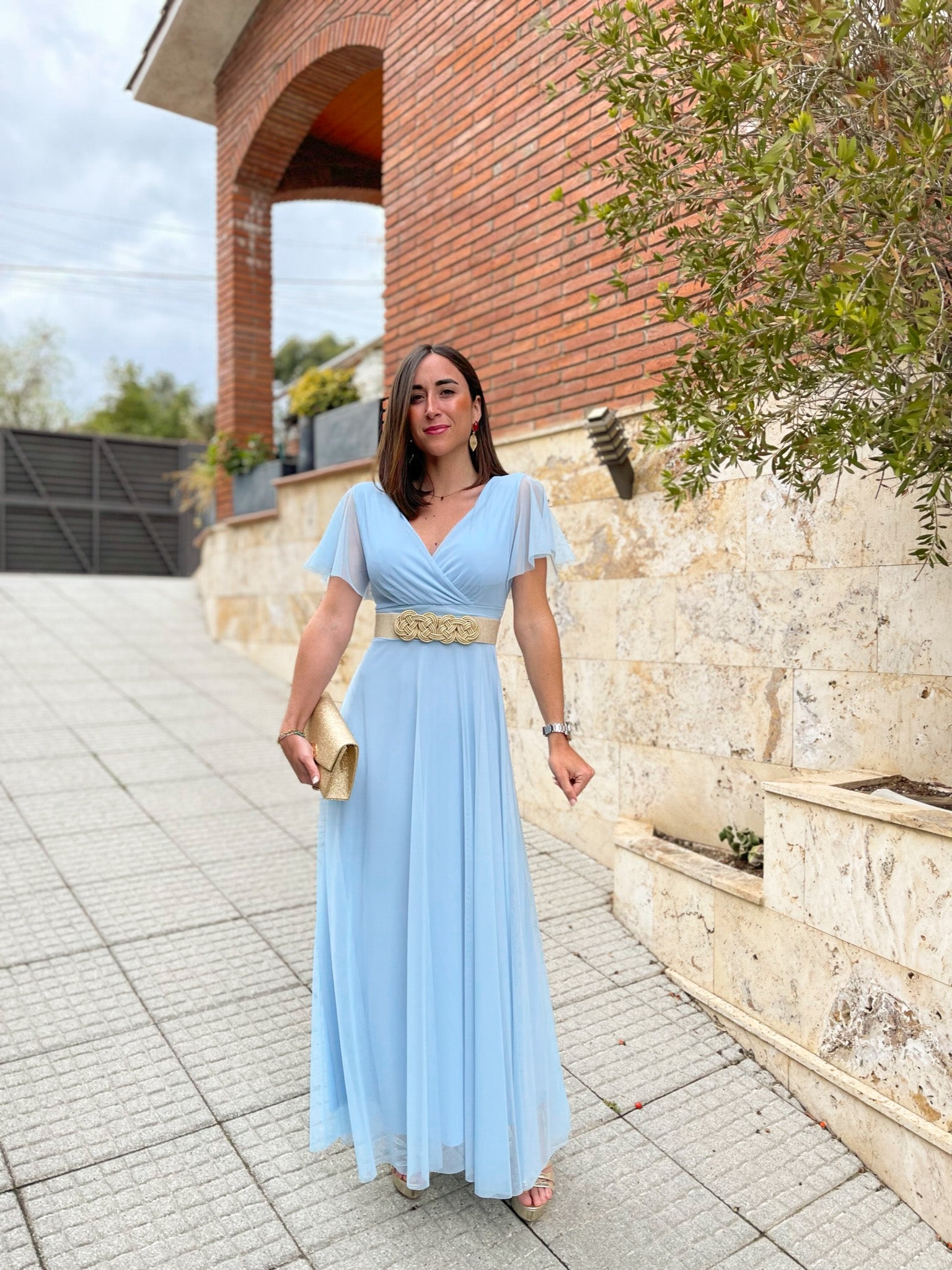 Vestido tulle manga cielo